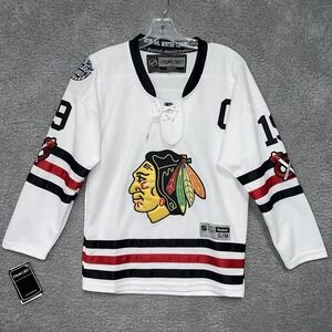 NWT Reebok Chicago Blackhawk Jersey Size S Jonathan Toews #19 '17 Winter Classic